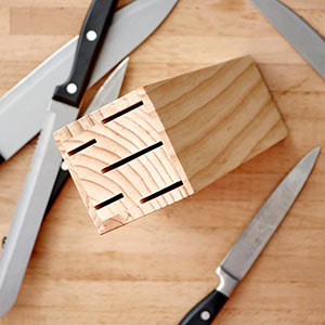 Clean, Hygienic Kitchen: Knife and Cutting Board Sanitizing Block